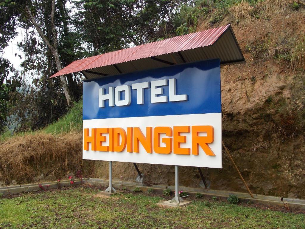 Hotel Heidinger Oxapampa Buitenkant foto